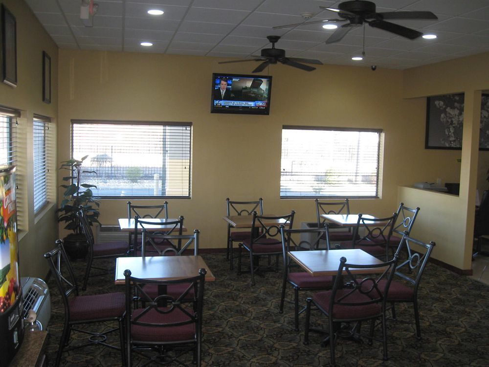 Super 8 By Wyndham Macon West Exterior foto