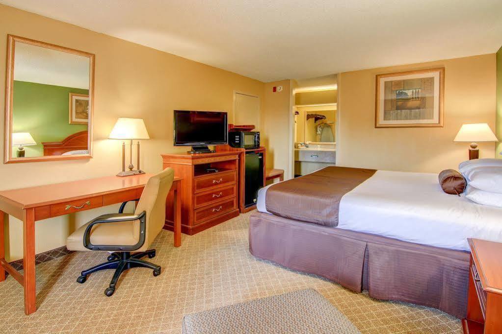 Super 8 By Wyndham Macon West Exterior foto