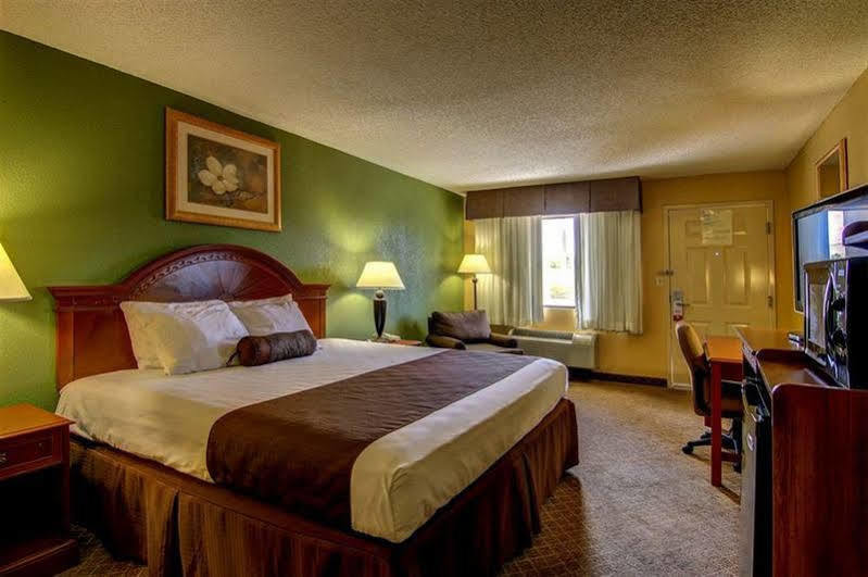 Super 8 By Wyndham Macon West Exterior foto